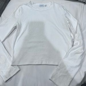 Aritiza Sunday Best White Long Sleeve Cropped Tee